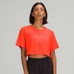 Lululemon All Yours Cropped T-Shirt *Graphic - size 6